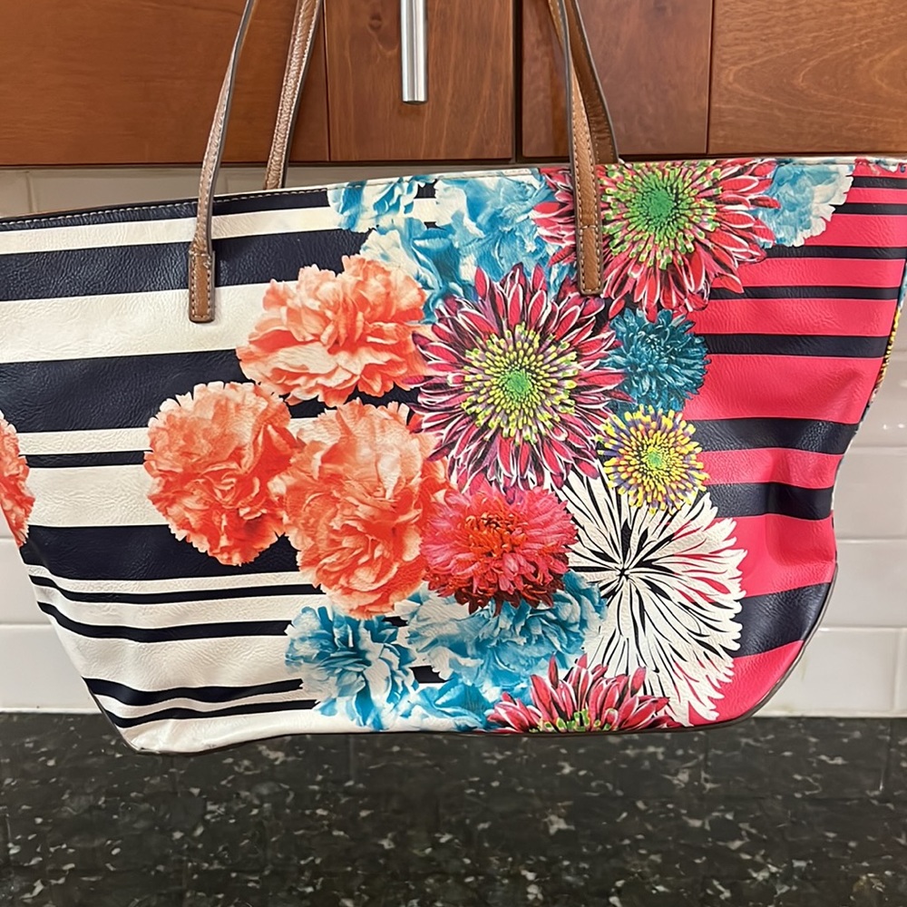 Spring Nine West Purse